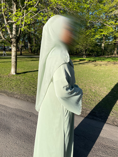 Floral Abaya – Pastel Green