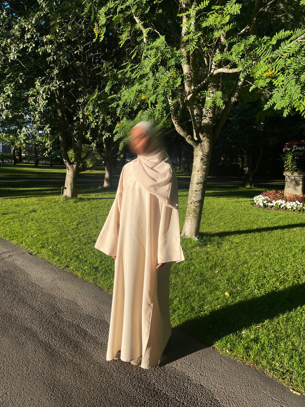 Linen Abaya – Ivory Sand