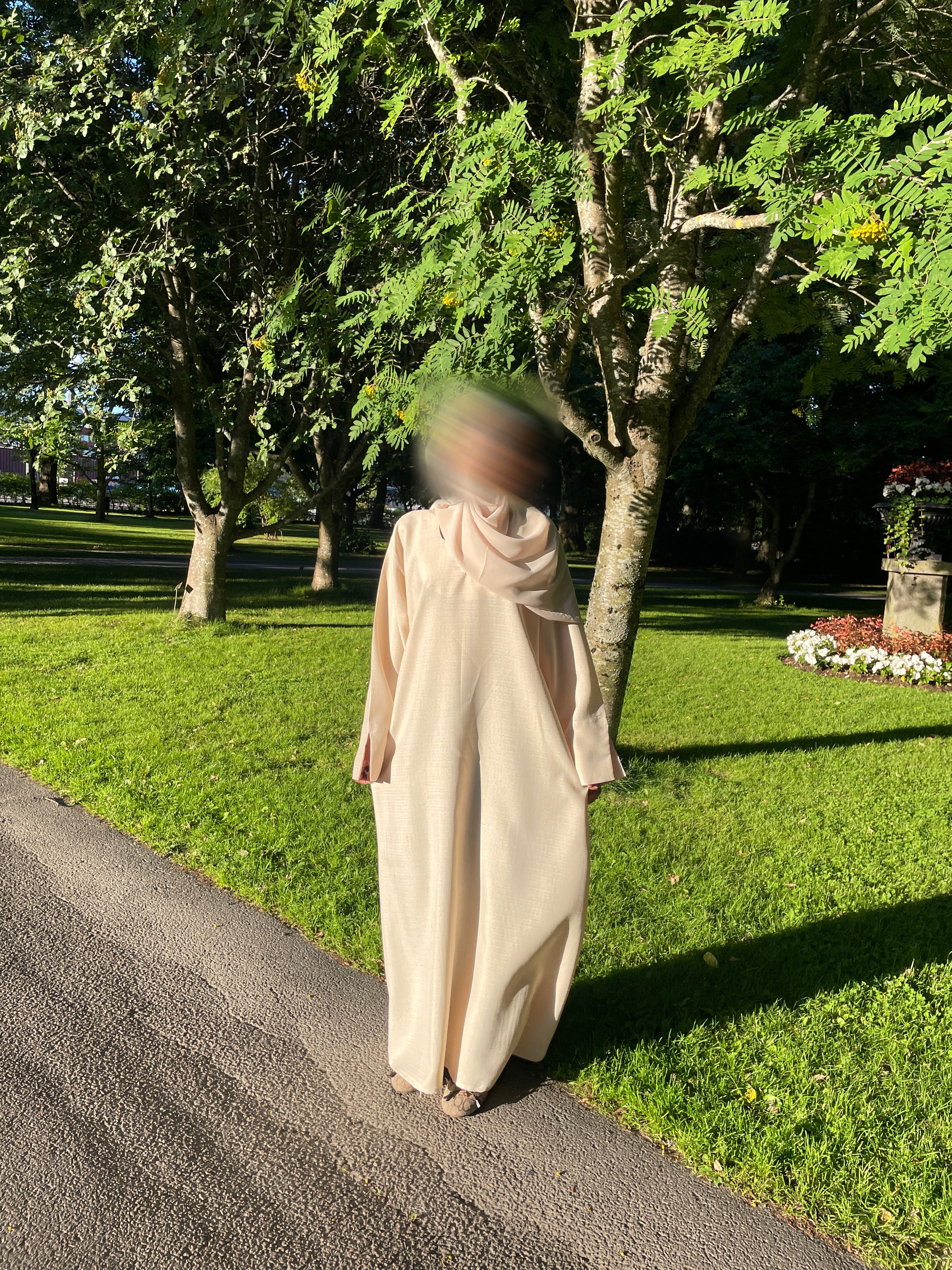 Linen Abaya – Ivory Sand