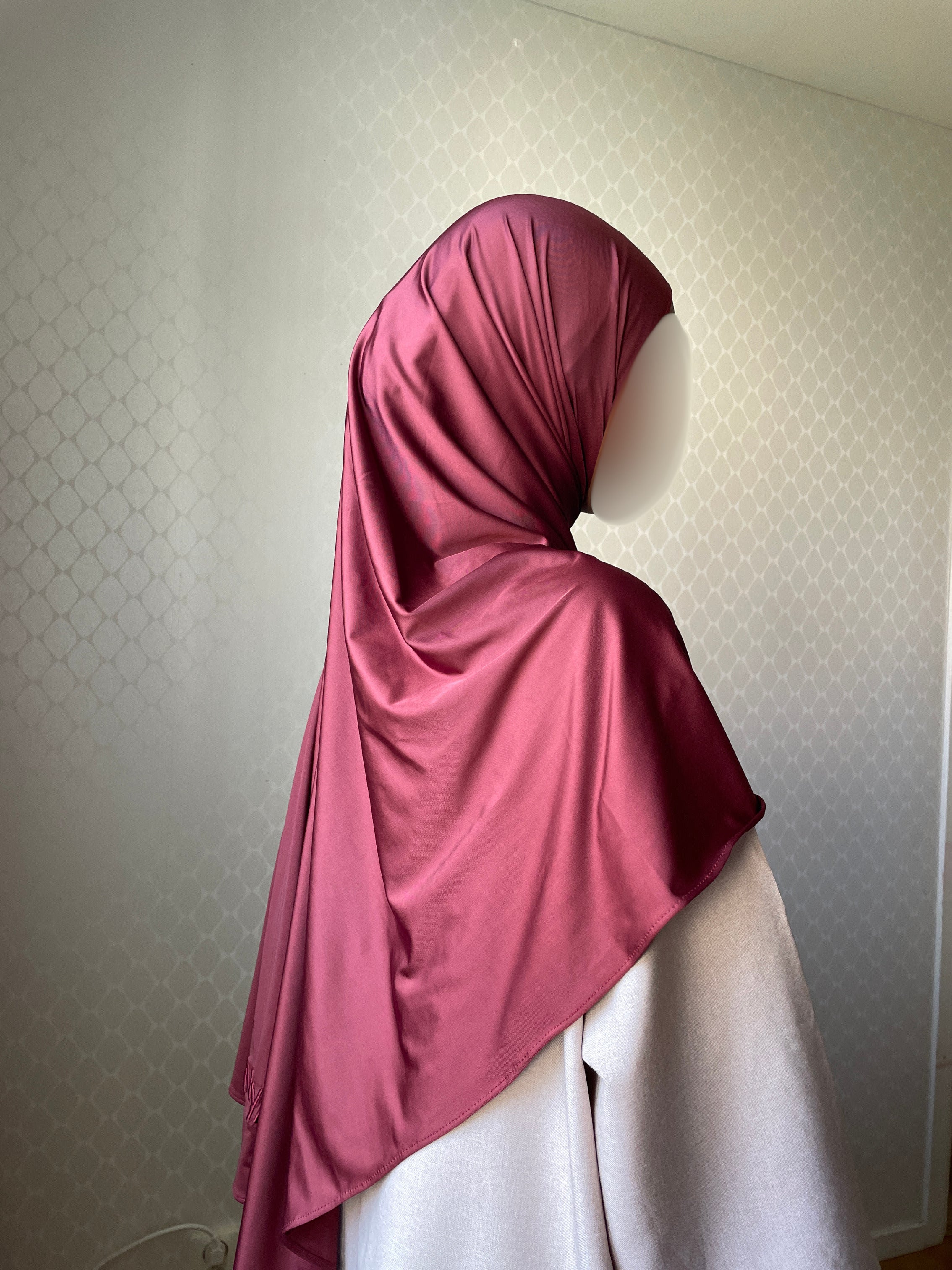 Liquid Jersey – Cherry Red